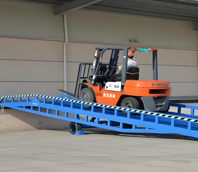 盐城移动式卸货平台（叉车用）
